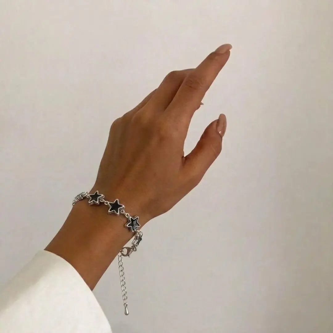 Silver Black Enamel Star Link Bracelet (22cm) – Textured Border Star Station Charm Bracelet for Women